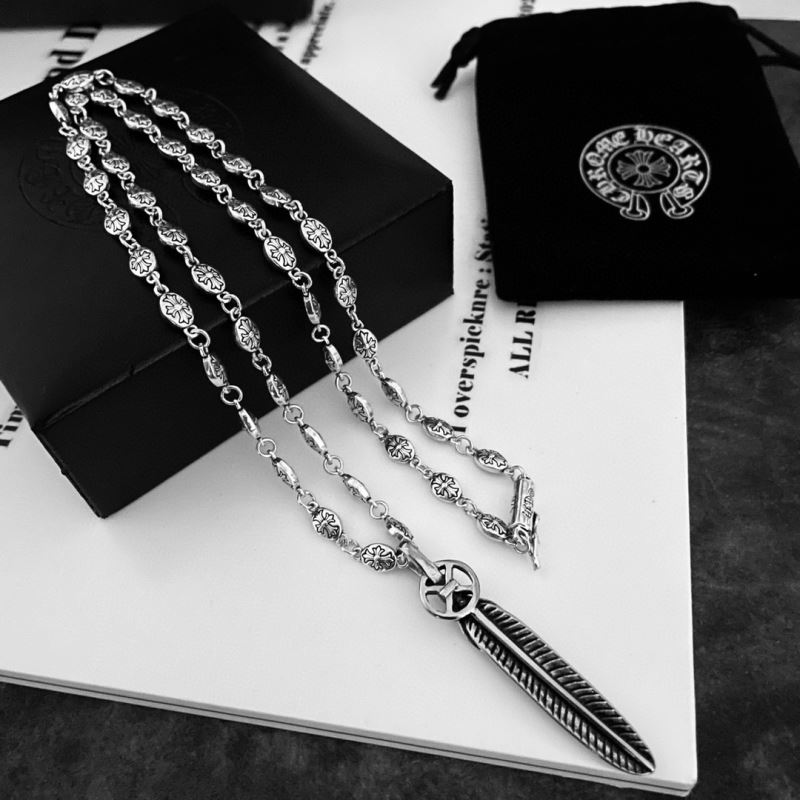 Ch**me He**ts necklaces